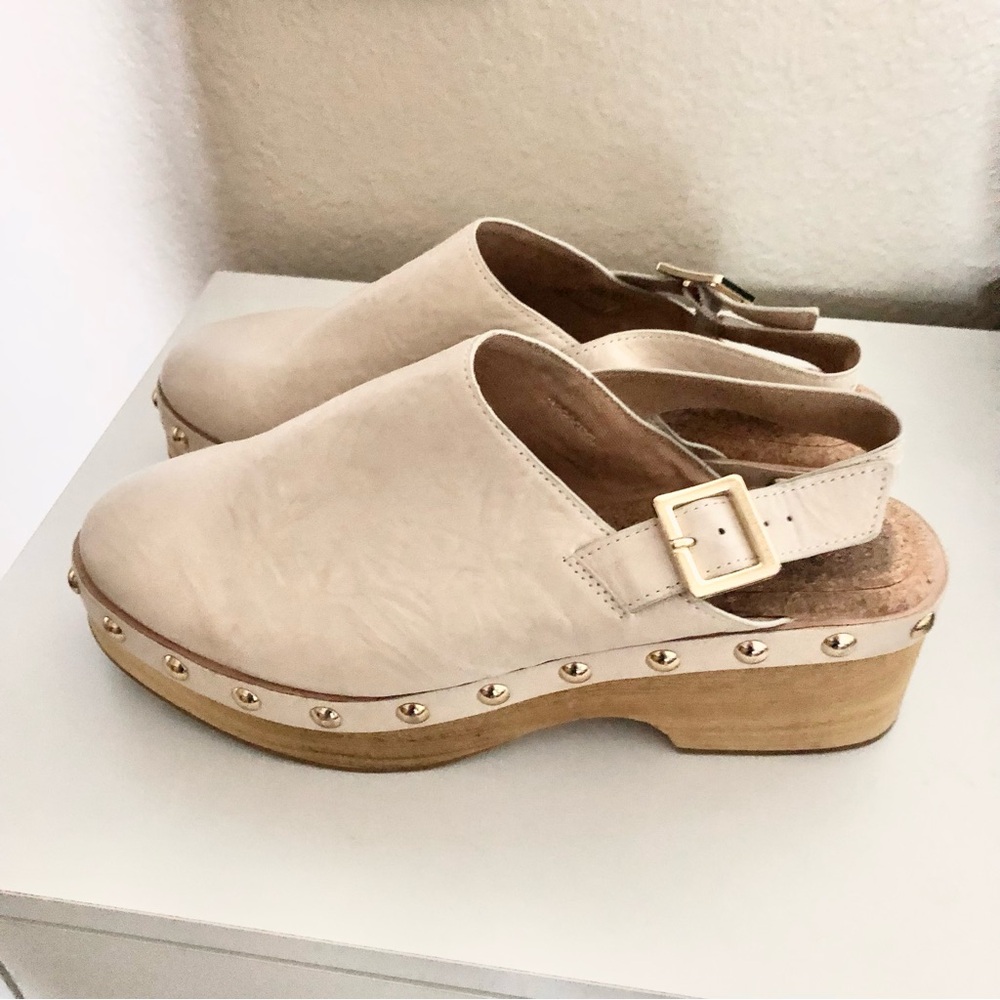 Kelsi Dagger Brooklyn Warehouse Slingback Clogs, size 9.5, Bone/Taupe